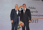 Tomasz Kurasiski - Burmistrz Zbszynia i Zdzisaw Podrez - Prokurent Regionalnego Centrum Zdrowia podczas uroczystego wrczenia Polskiej Nagrody Innowacyjnoci 2017